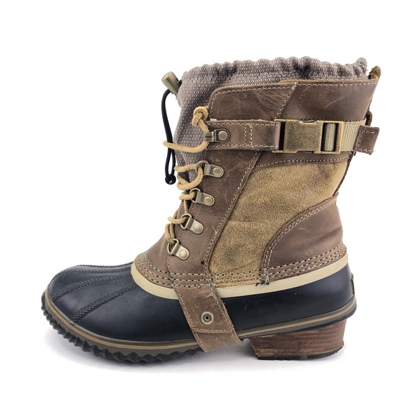 Sorel Conquest Carly Short Winter Boots 